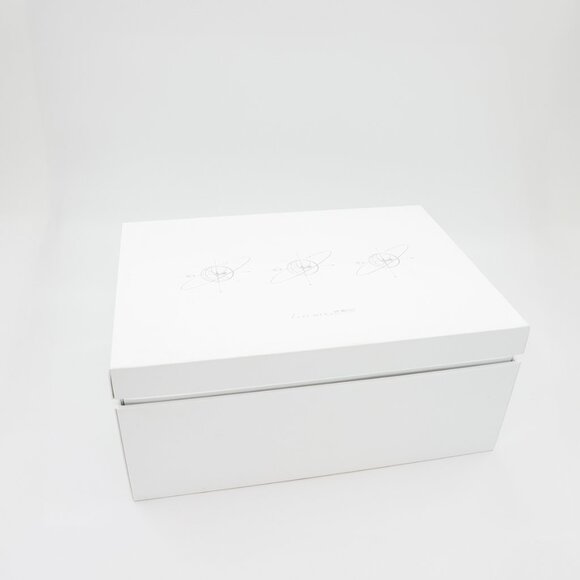 Dr Woo x LiveWire x Mikey Ojeda Silent Dancer box set - Picture 9 of 10